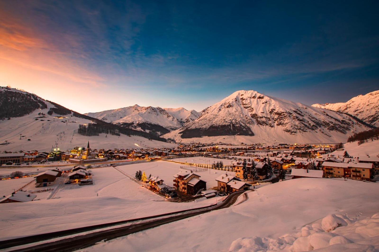 White Pine Lodge Ливиньо Экстерьер фото