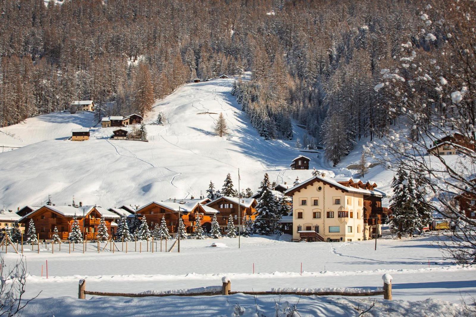 White Pine Lodge Ливиньо Экстерьер фото
