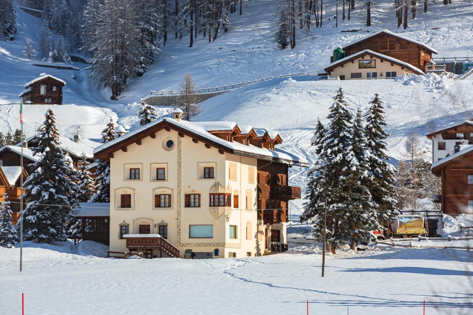 White Pine Lodge Ливиньо Экстерьер фото