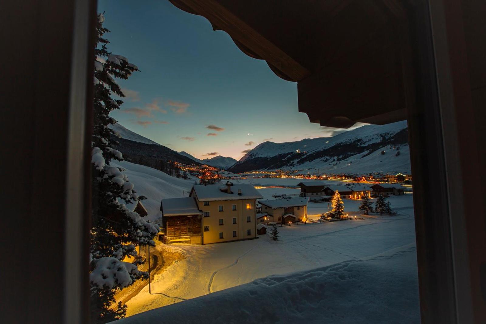 White Pine Lodge Ливиньо Экстерьер фото